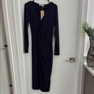 Elegant Navy Long Sleeve Dress